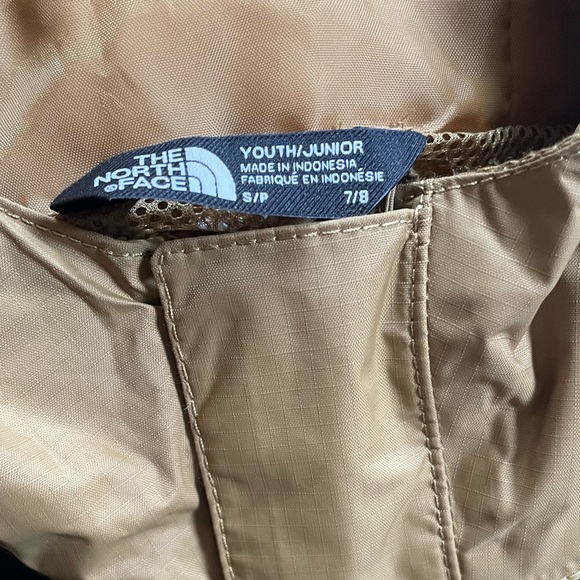 The North Face Kids’ Hooded Rain Jacket - Picture 10 of 10